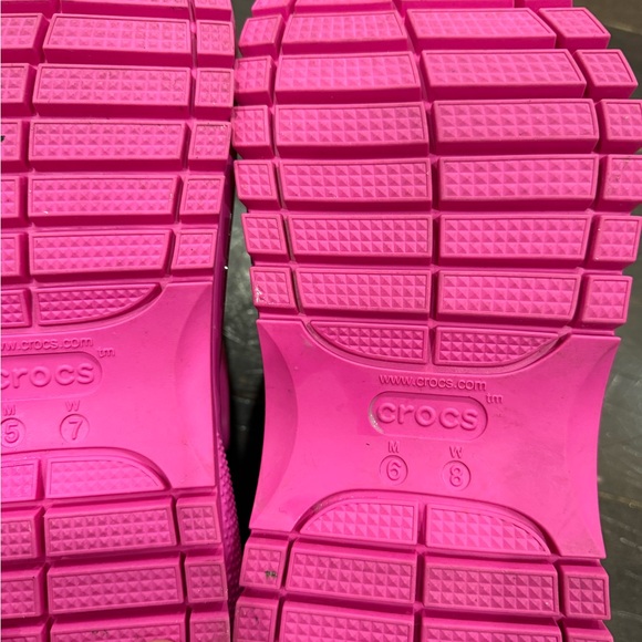 CROCS Women’s Barbie Glittery Pink Platform - READ DESCRIPTION- MIXED SIZES - Picture 9 of 10